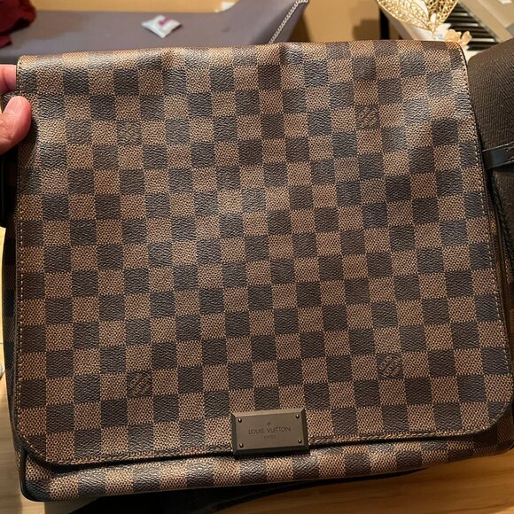 Louis Vuitton Damier Graphite Messenger MM, Mint 99% Like New, Gift, w/ Dust Bag - Picture 2 of 8